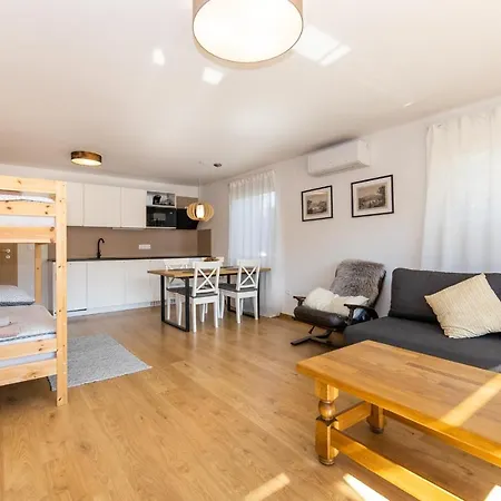 Old Boatman's House Apartman Bled