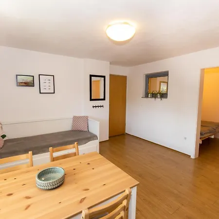 Old Boatman's House Apartment *