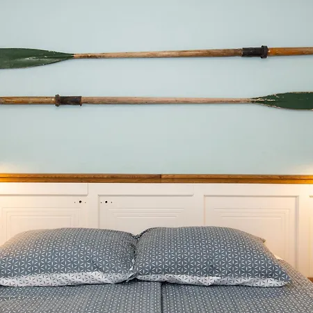 Old Boatman's House Apartment *
